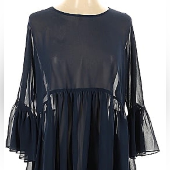 BCBGeneration - Picture 1 of 6